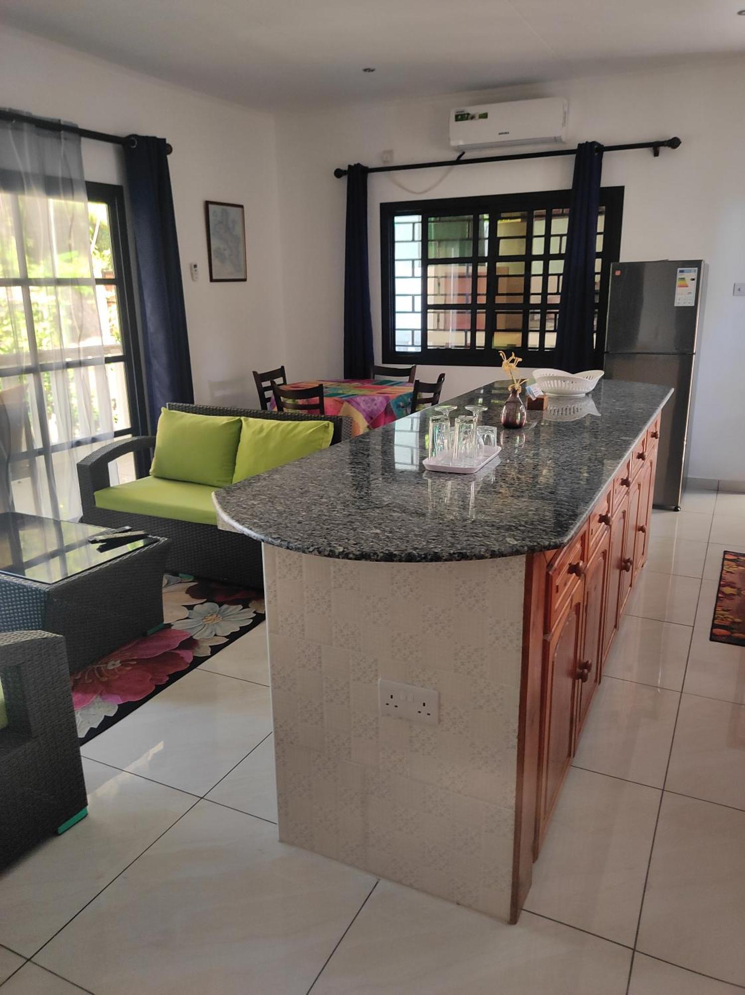 Apartamento Sue-Etoile Self Catering Pointe Au Sel Exterior foto